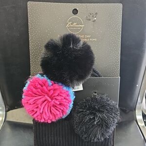 NWT Women's One Size Winter Hat Black Beanie Bellissima Pom-Pom Of The Day